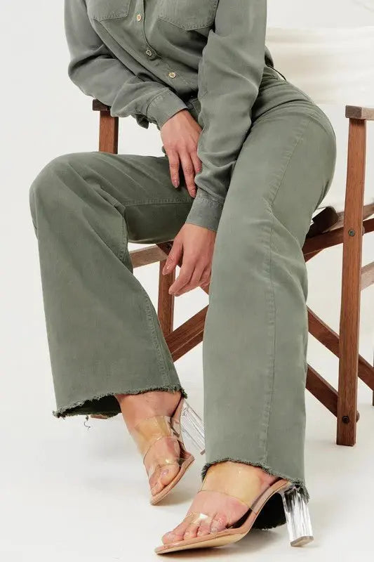 Eve Olive Green Slim Fit Flared Casual Jeans - Fason De Viv