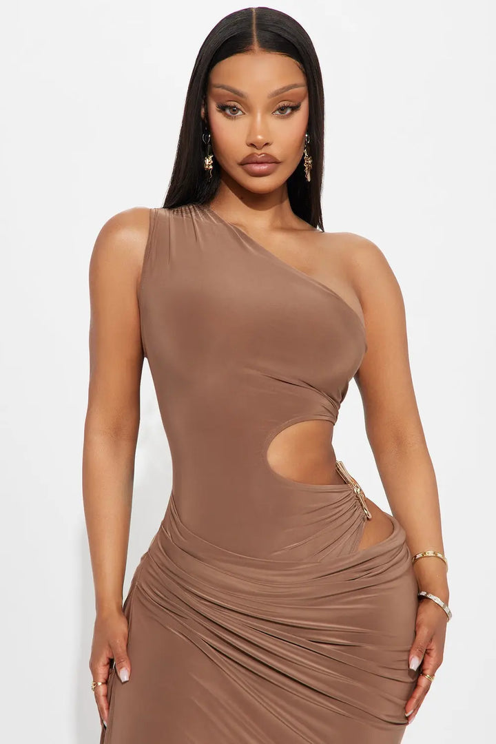 Mocha one shoulder cutout maxi dress front detail view — Fason De Viv