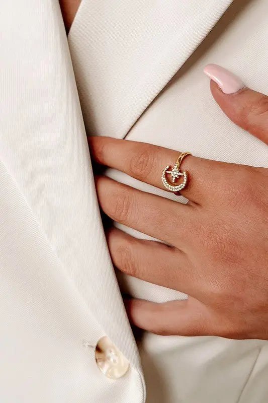 Rhinestone star and crescent ring - Fason De Viv