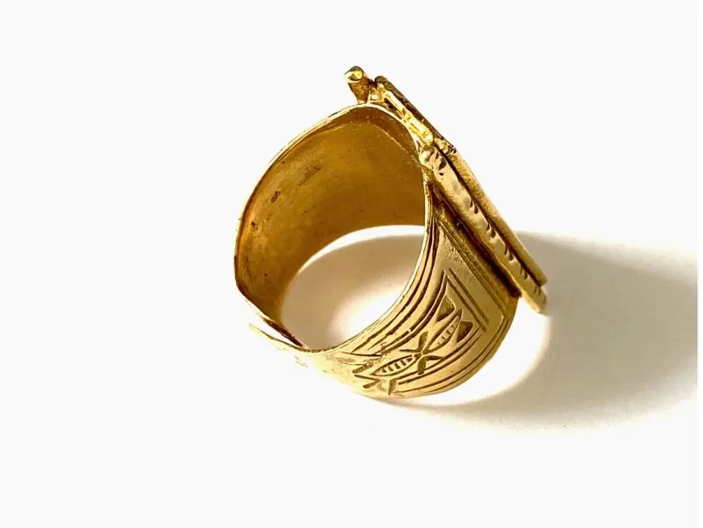 Boho Gal Jewelry - Deisha Adjustable Brass Ring - Fason De Viv