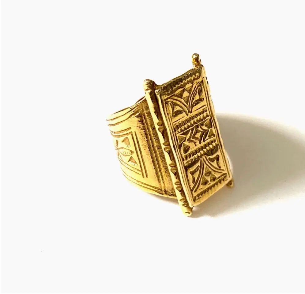 Boho Gal Jewelry - Deisha Adjustable Brass Ring - Fason De Viv