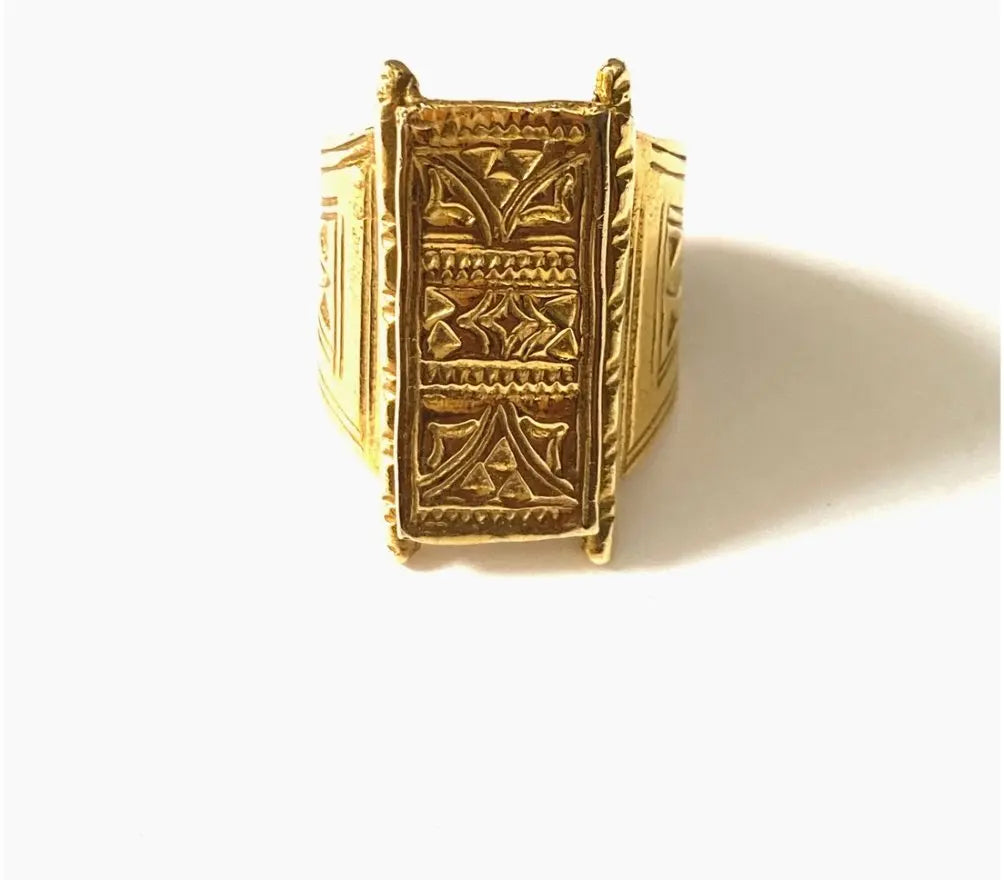 Boho Gal Jewelry - Deisha Adjustable Brass Ring - Fason De Viv