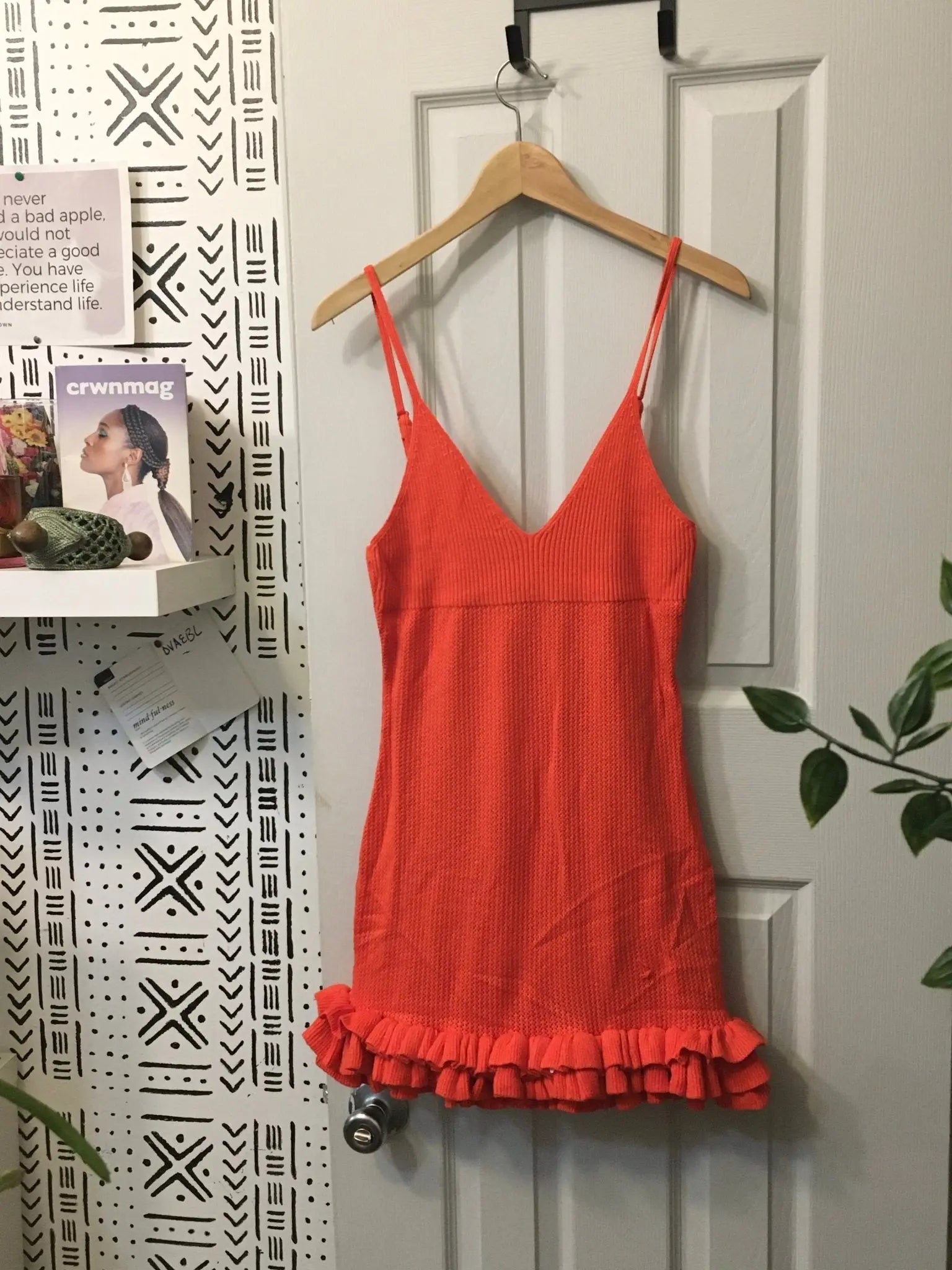 Klesis KNIT STRAP MINI DRESS WITH TIER RUFFLE HEM - Fason De Viv