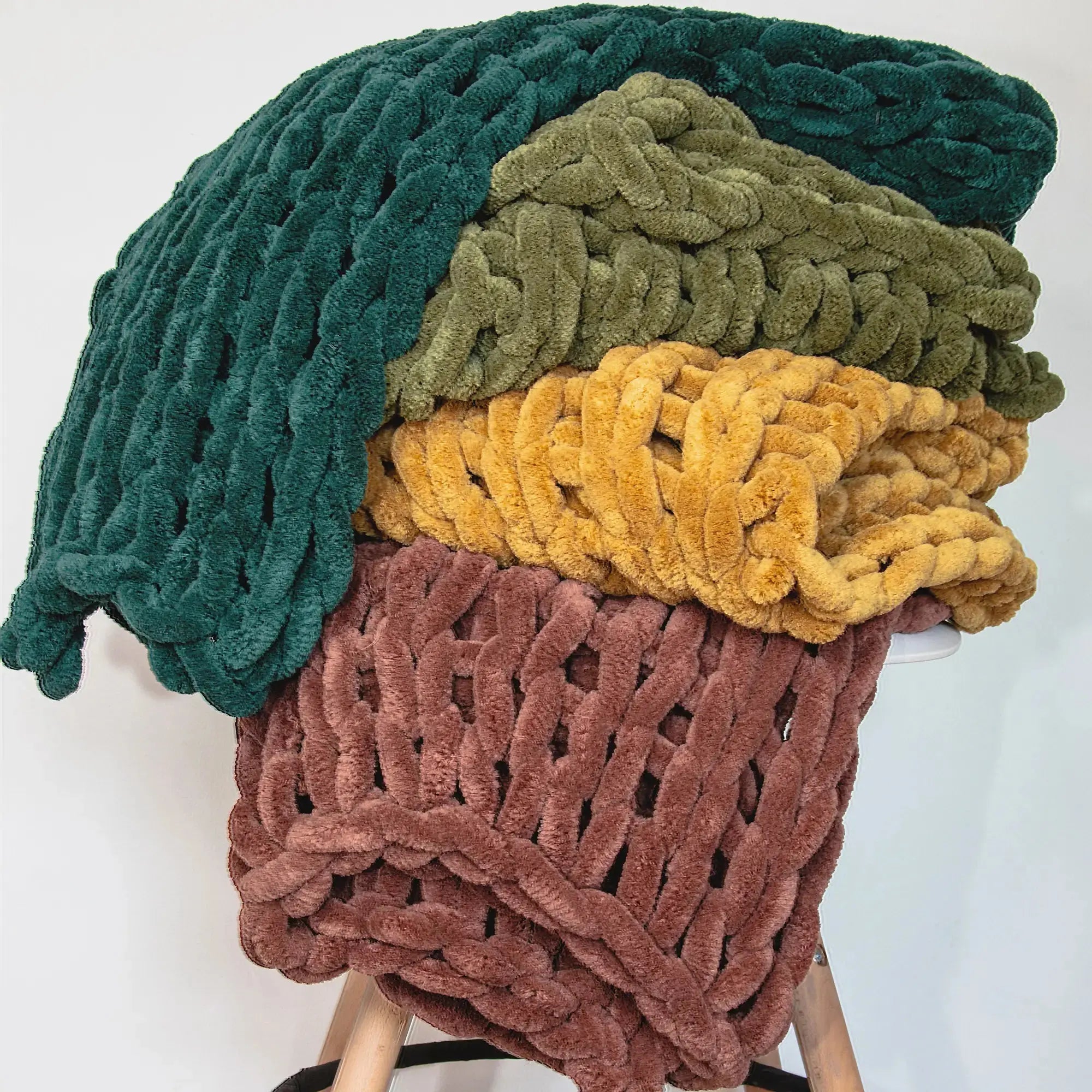 Chenille Chunky Knit Throw Blanket - Fason De Viv